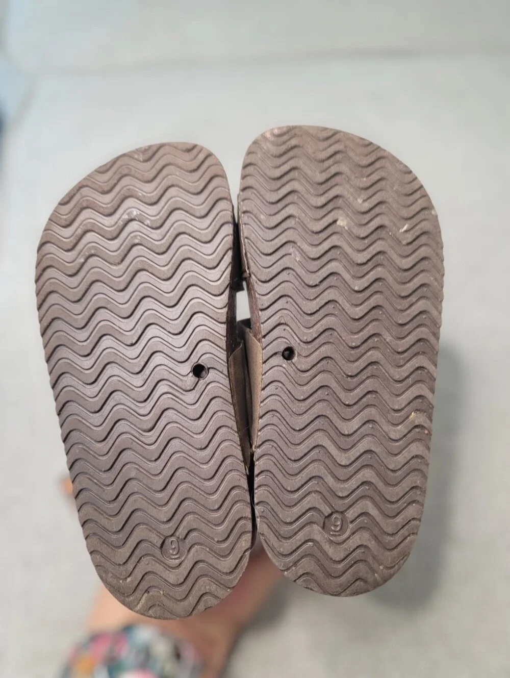 Wonder Nation Toddler Boy's Brown Casual Flip Flops, Sz 9-10